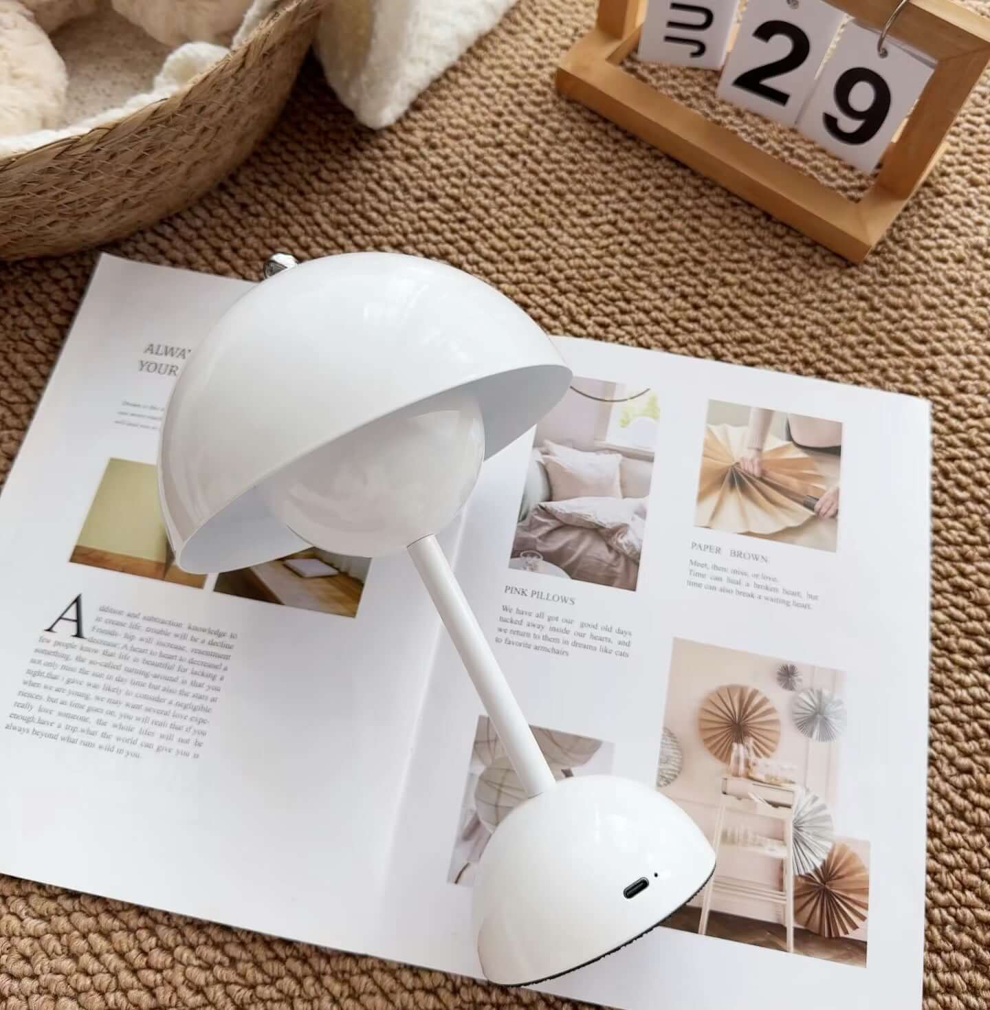 Lampe de Table LED Touch – 3 Modes de Lumière, Rechargeable et Compacte