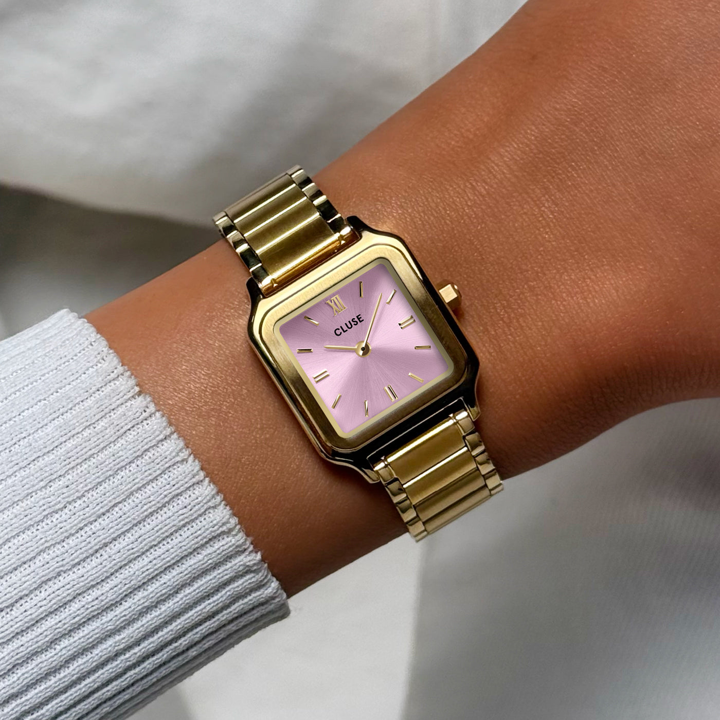 Gracieuse Petite Montre en Acier, Rose Mauve, Couleur Or