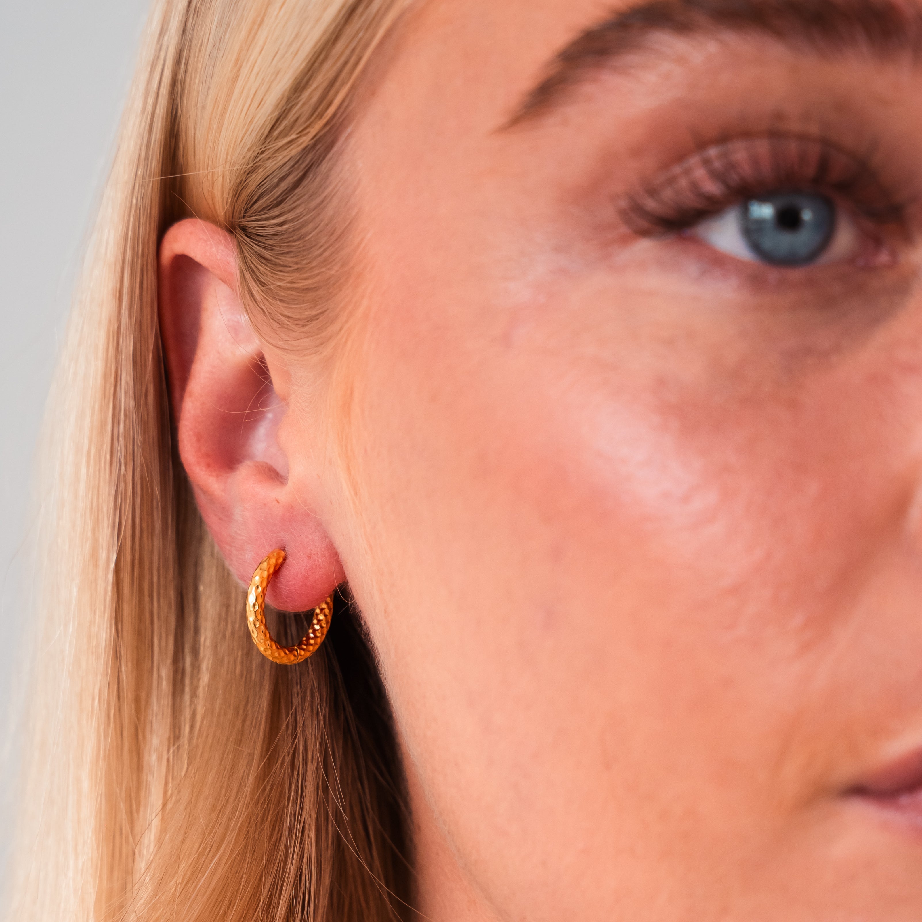 Boucles d'oreilles martelées