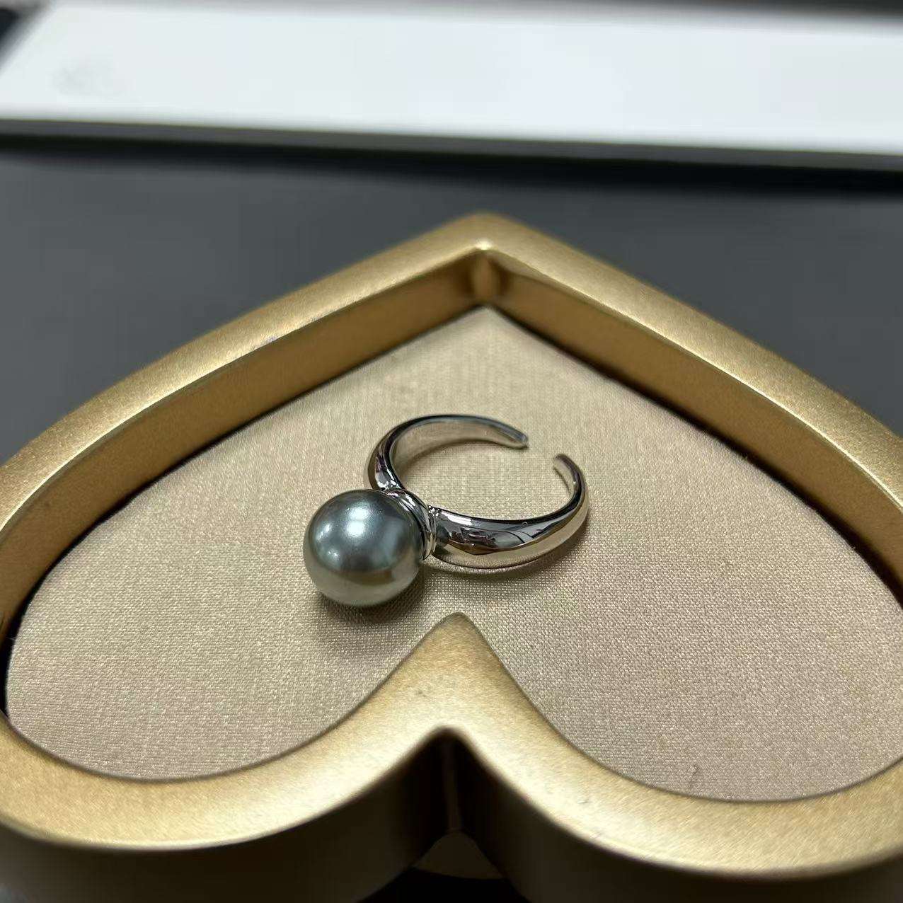 Vintage Pearl Geometric Ring