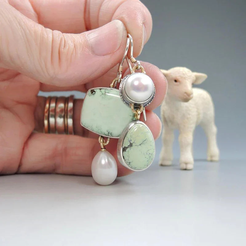 Boucles d'oreilles en zirconium antique