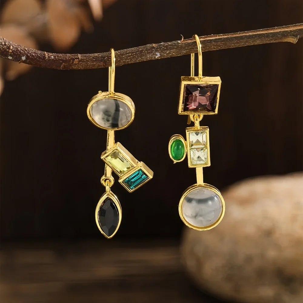 Boucles d'oreilles vintage incrustées de pierres