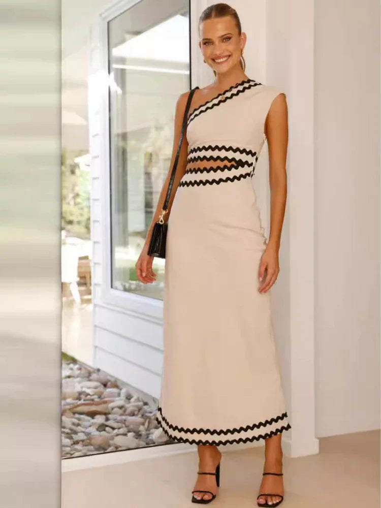 Santana | Elegant sleeveless dress