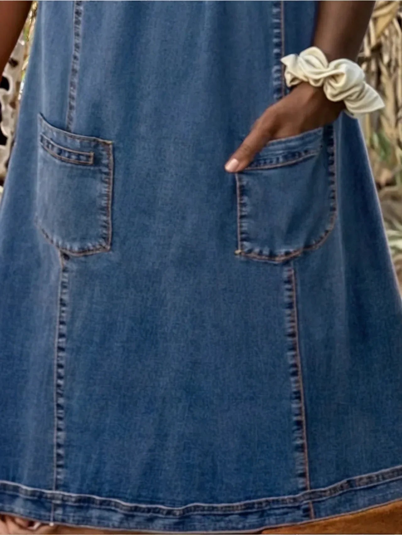 Claire Montréal™ - ROBE EN DENIM LÉGÈRE AVEC UNE COUPE DÉCONTRACTÉE