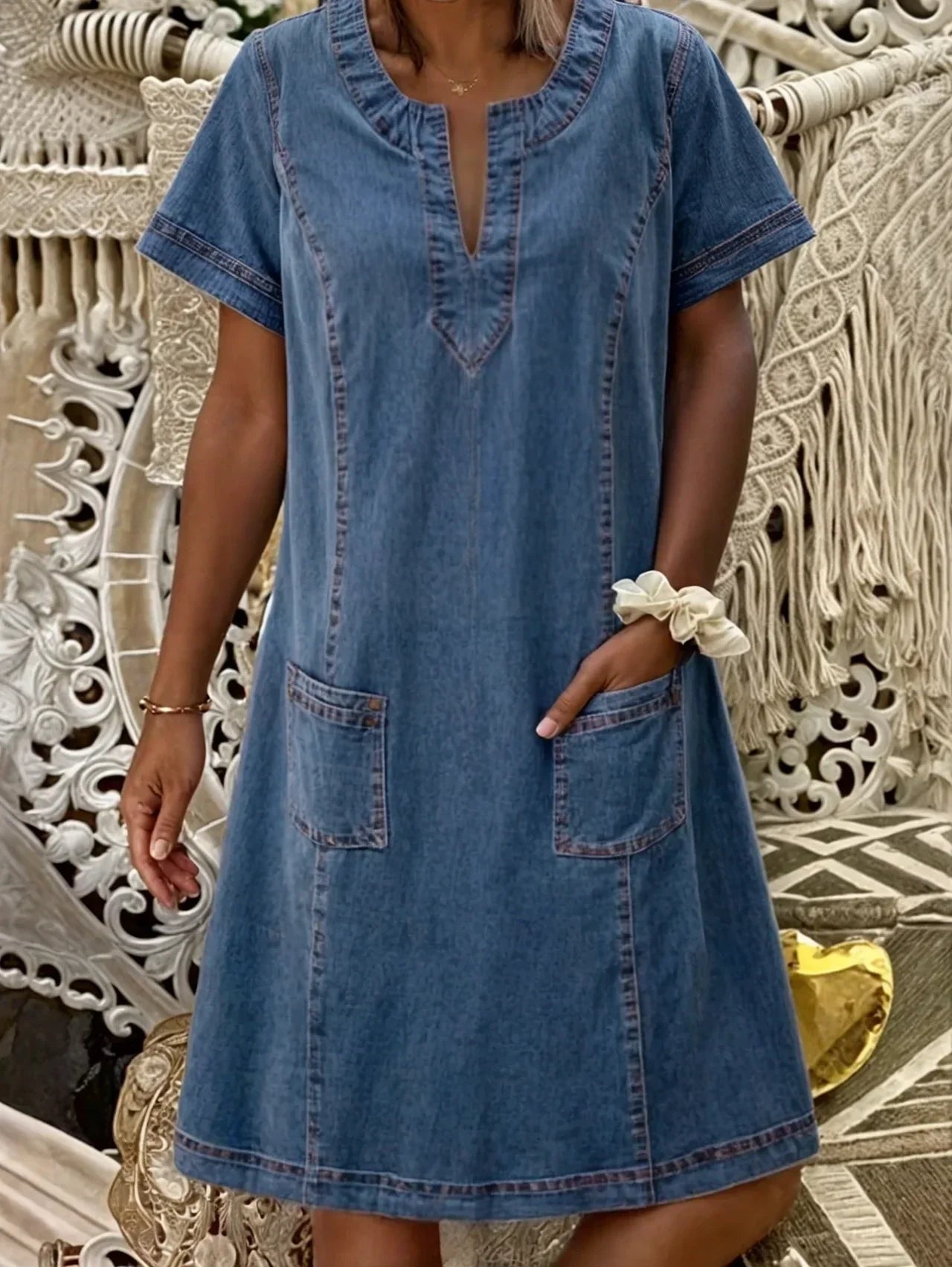 Claire Montréal™ - ROBE EN DENIM LÉGÈRE AVEC UNE COUPE DÉCONTRACTÉE
