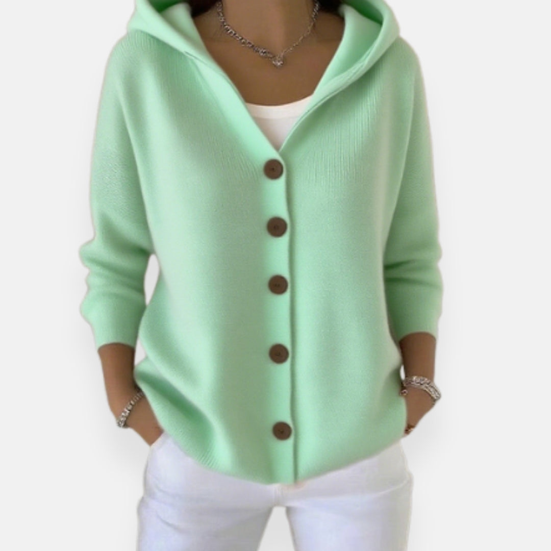 Élora | Veste à capuche en tricot avec patte de boutonnage