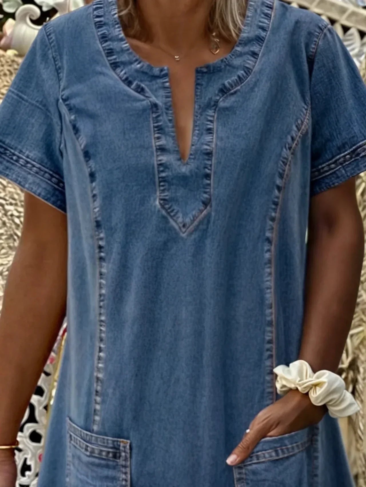 Claire Montréal™ - ROBE EN DENIM LÉGÈRE AVEC UNE COUPE DÉCONTRACTÉE