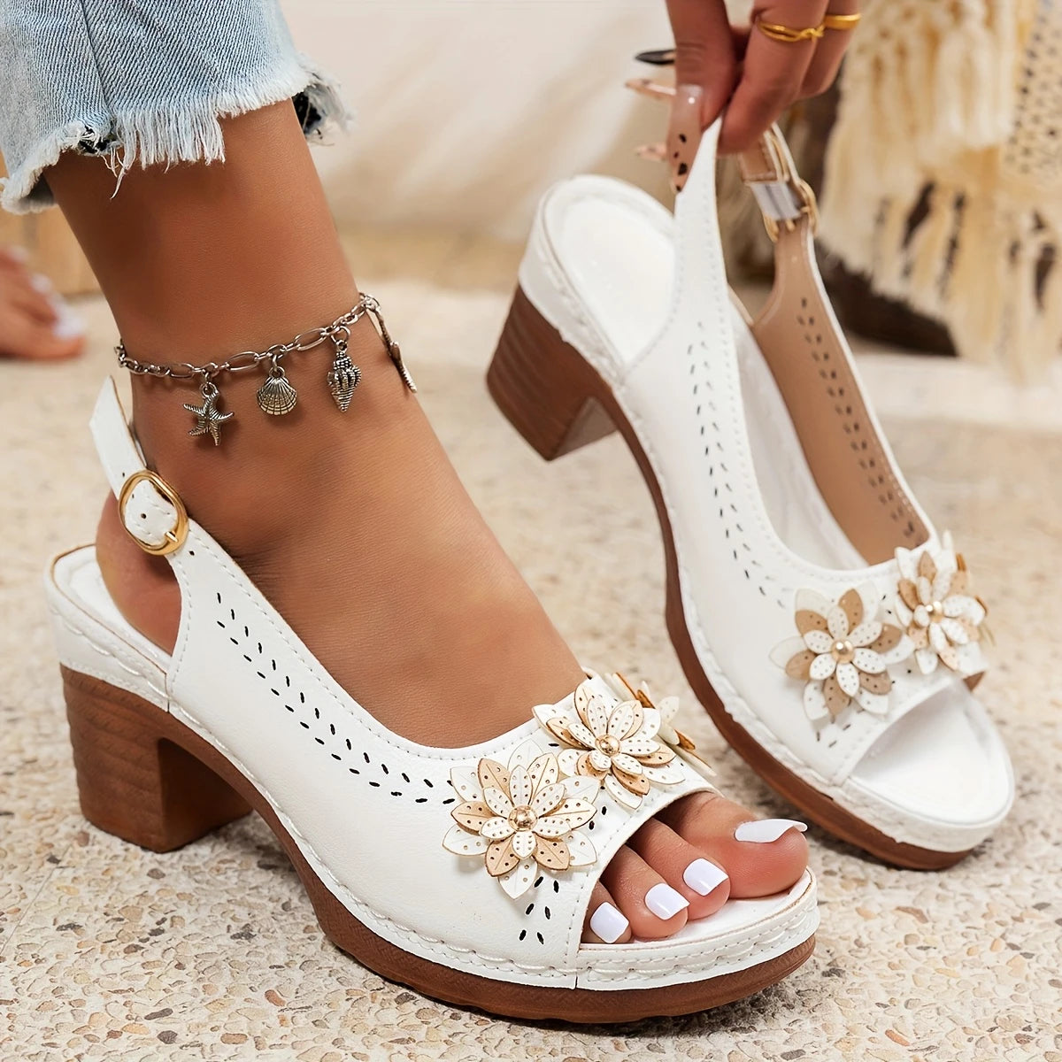 DIANA | SANDALES À TALONS ÉPAIS STYLÉES