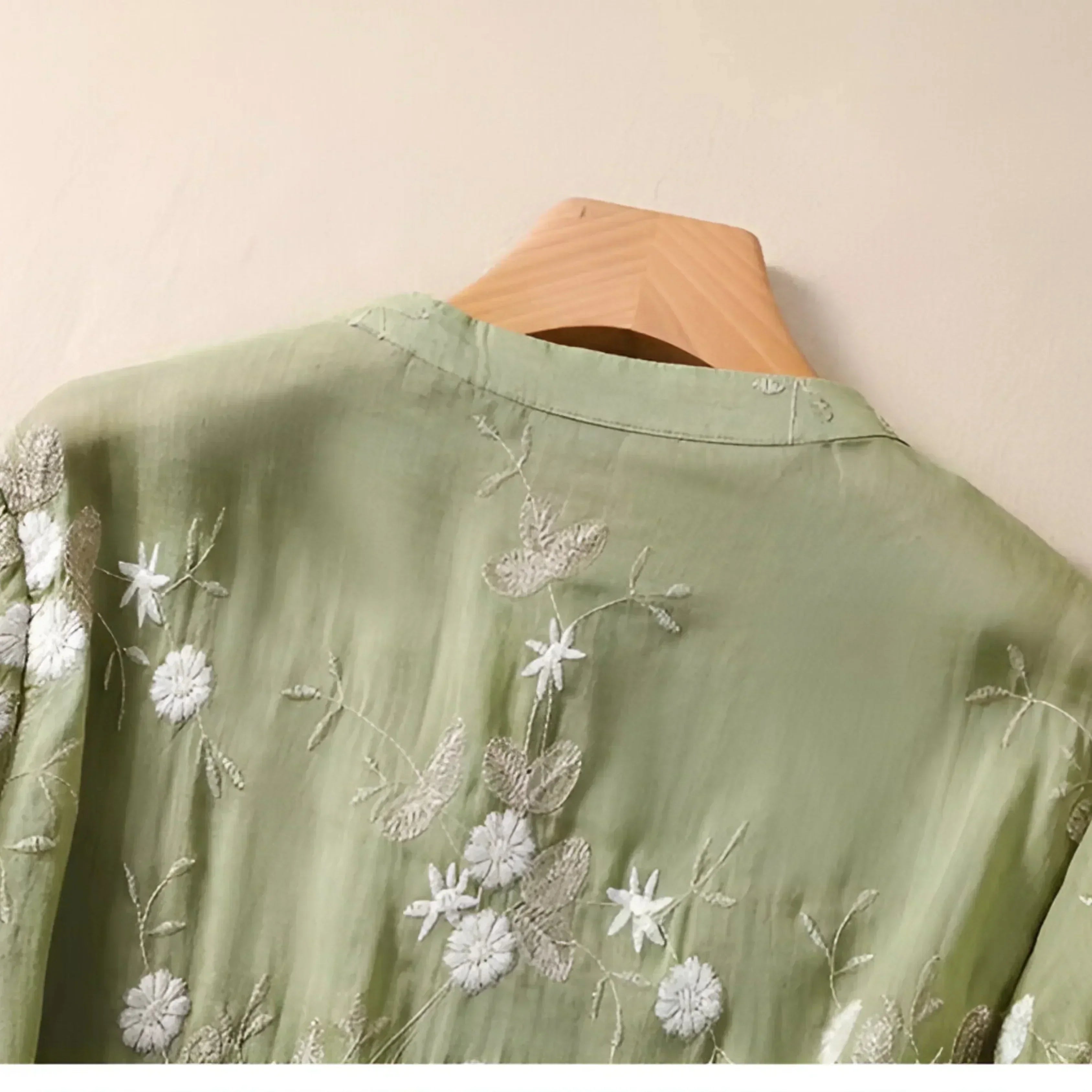LUCILLE™ - BLOUSE FLORALE À BOUTONNER