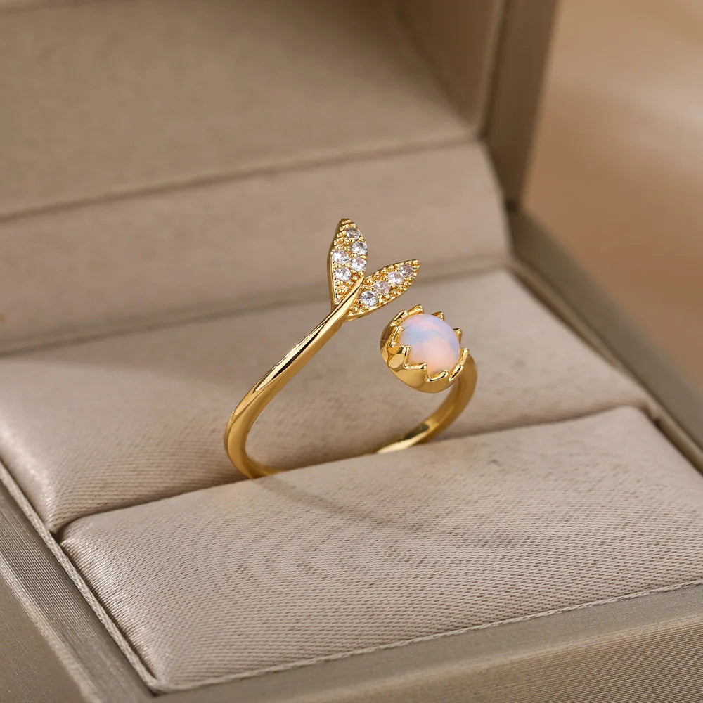 Adjustable Opal Golden Bright Tail Ring