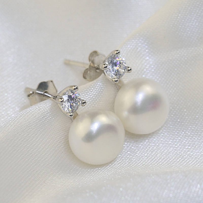 Freshwater Pearl Stud Earrings