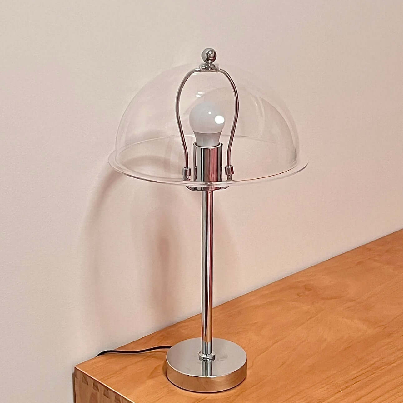 Lampe de Table Acrylique Bauhaus | Luminosité Ajustable & Lumière Douce