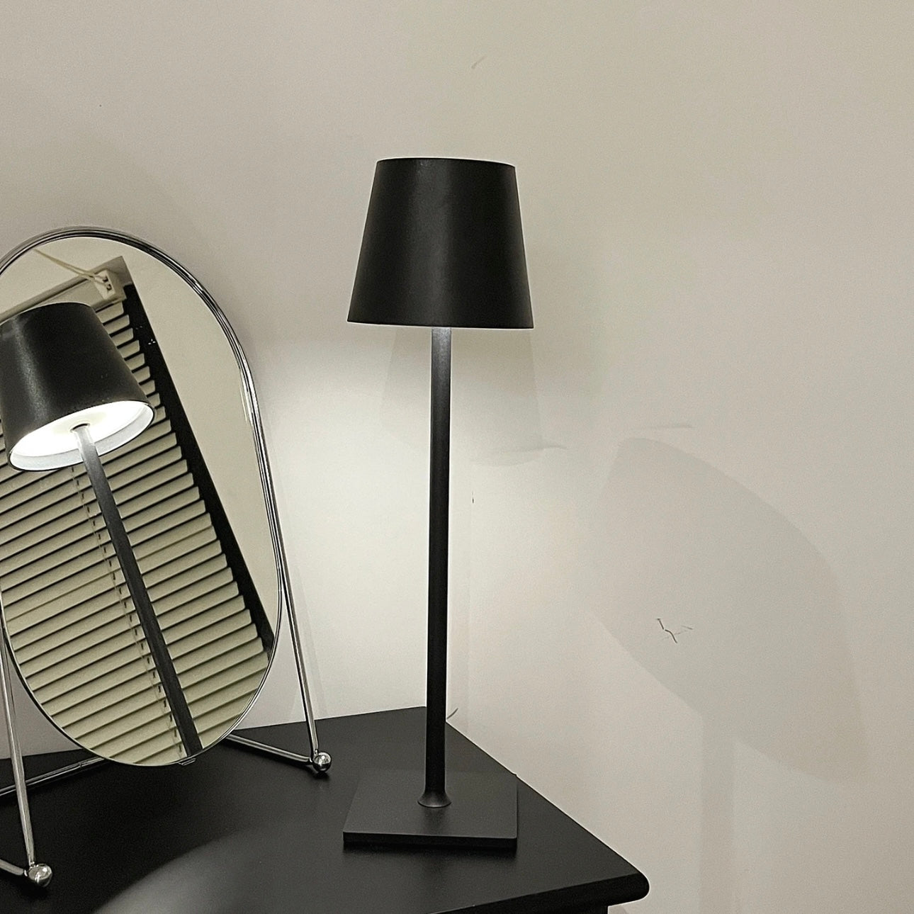 Lampe de Table LED Lumiosa Pro – Lumière Douce et Amie des Yeux