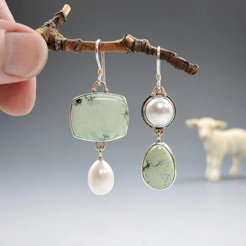 Boucles d'oreilles en zirconium antique