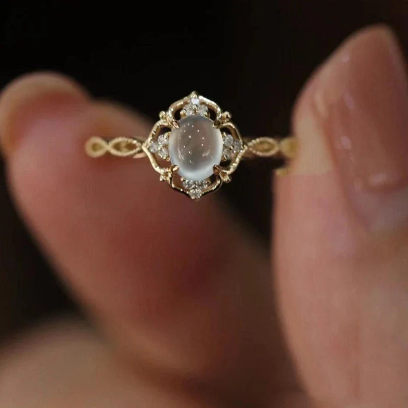 Crystal Rounded Exotic Ring