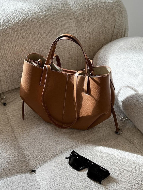 Pernilla™ - SAC TOTE STRUCTURÉ AVEC RASSEMBLEMENT LATÉRAL