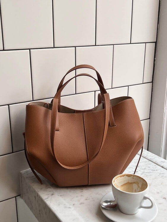 Pernilla™ - SAC TOTE STRUCTURÉ AVEC RASSEMBLEMENT LATÉRAL