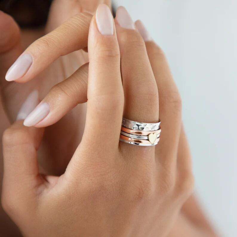 Bague Rotative Vintage en Forme de Cœur