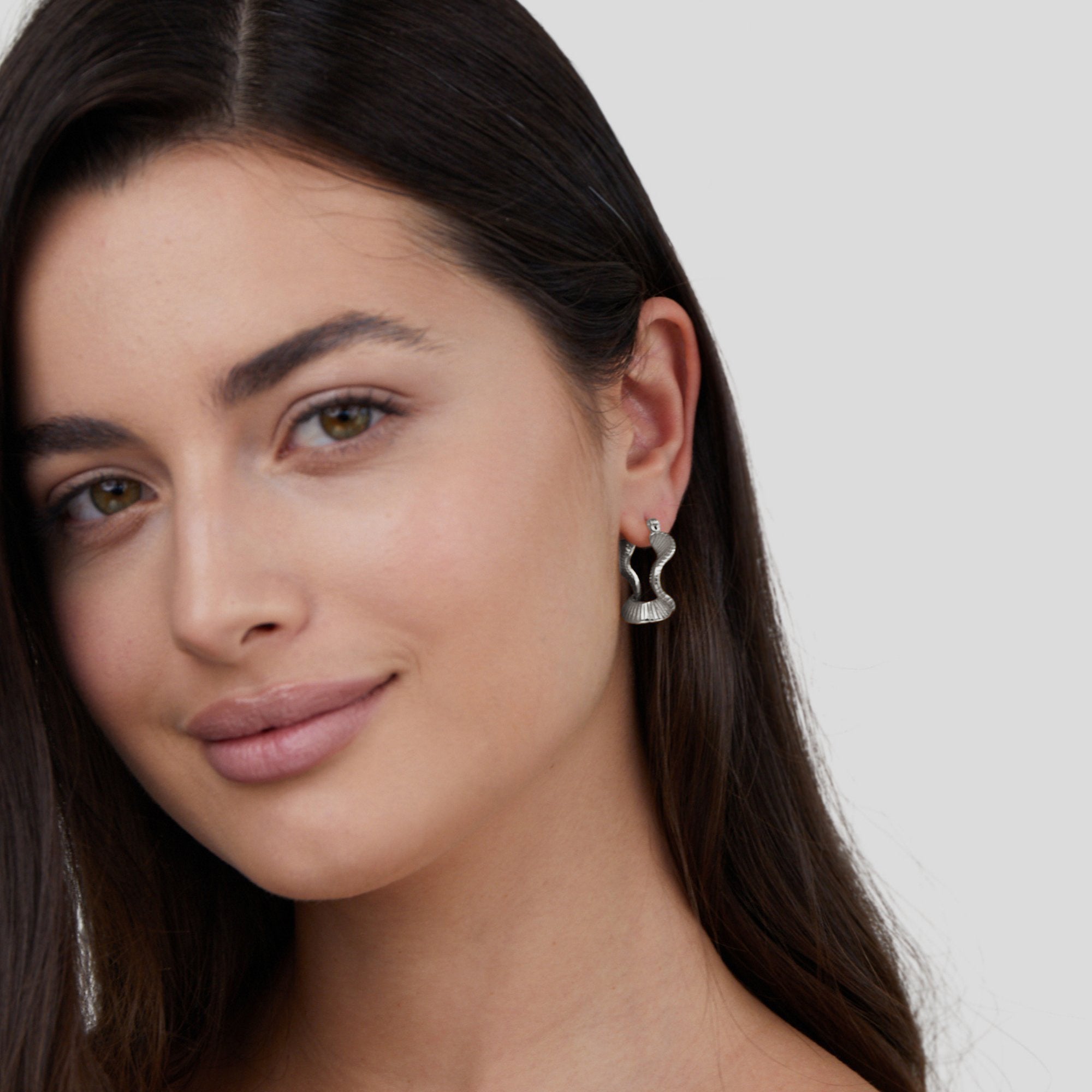 Boucles d'oreilles créoles en argent à motif géométrique