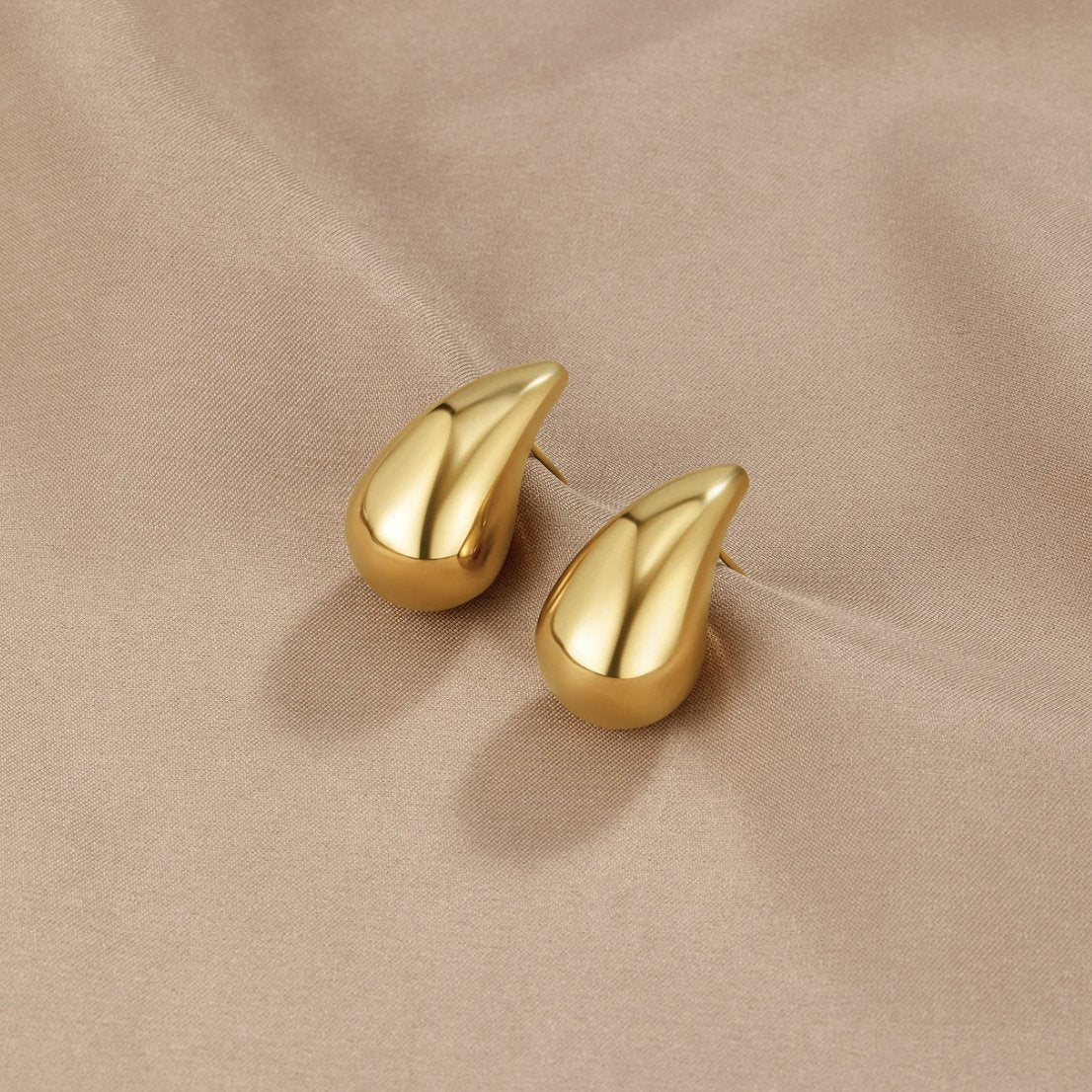 Boucles d'oreilles en forme de goutte d'or Ame