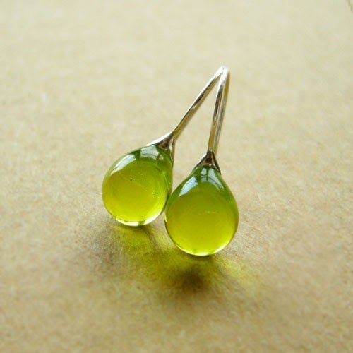 Chic - Boucles d'oreilles en cristal olive vintage