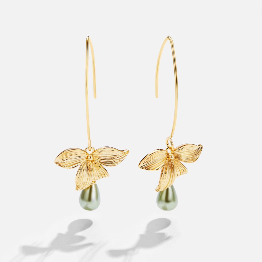 Boucles d'oreilles en perles de jade et en pétales