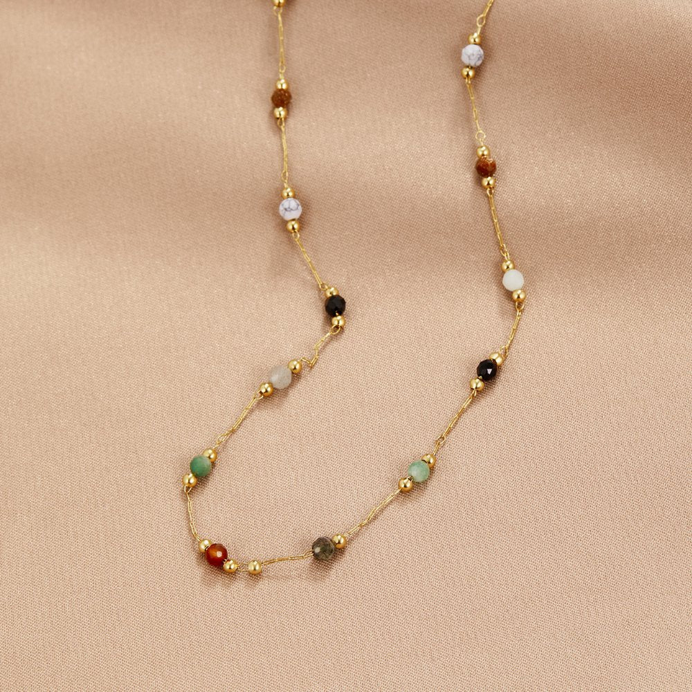 Collier en Pierre Luly
