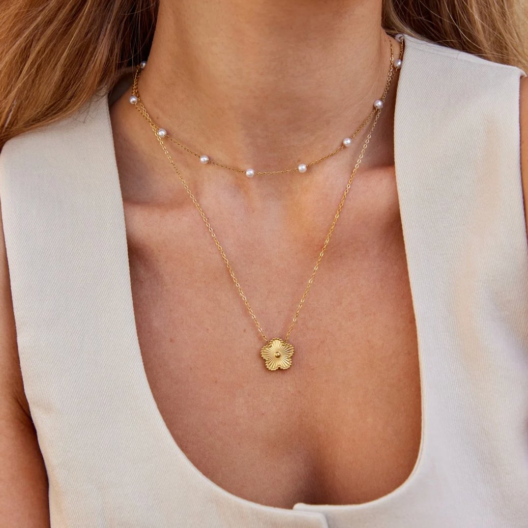 Collier en perles d'or pur